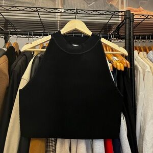 Aritzia Babaton Sculpt Knit | XL | New Without Tags | Black Cropped Tank
